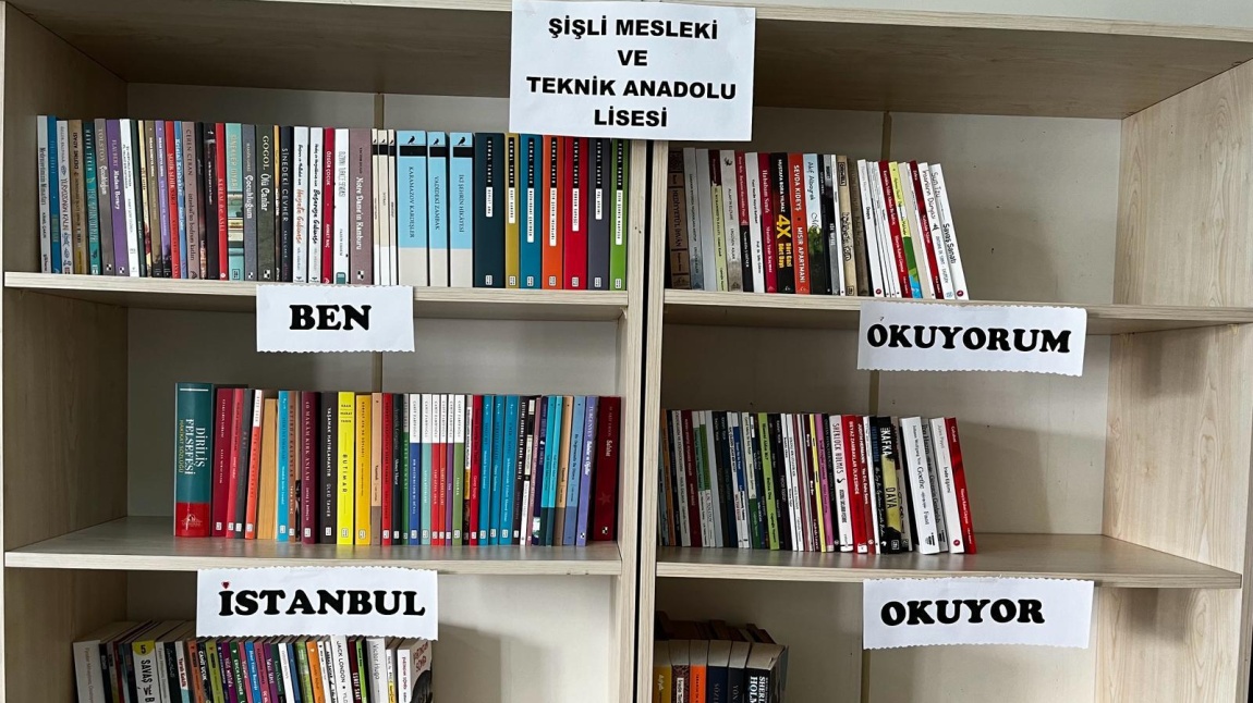 Ben Okuyorum İstanbul Okuyor Projesi Kapsamında Okul Kütüphanemizde öğrencilerimiz ile yapılan kitap okuma etkinliğimiz..