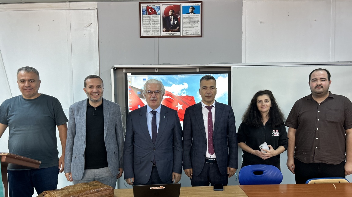 İNSANLIĞIN KANAYAN YARASI FİLİSTİN KONULU SÖYLEŞİ GERÇEKLEŞTİRİLDİ